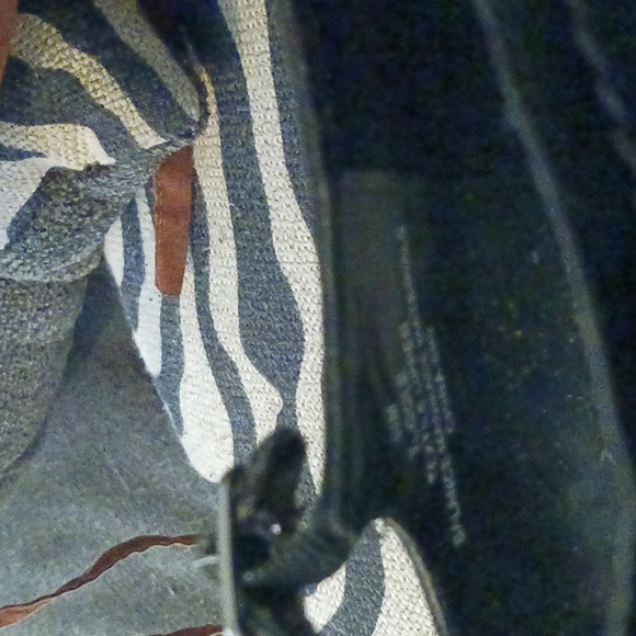 NWOT Impo Black T-Strap Suede Peek A Boo Open Toe Wedge Shoes, 9M - Picture 5 of 5